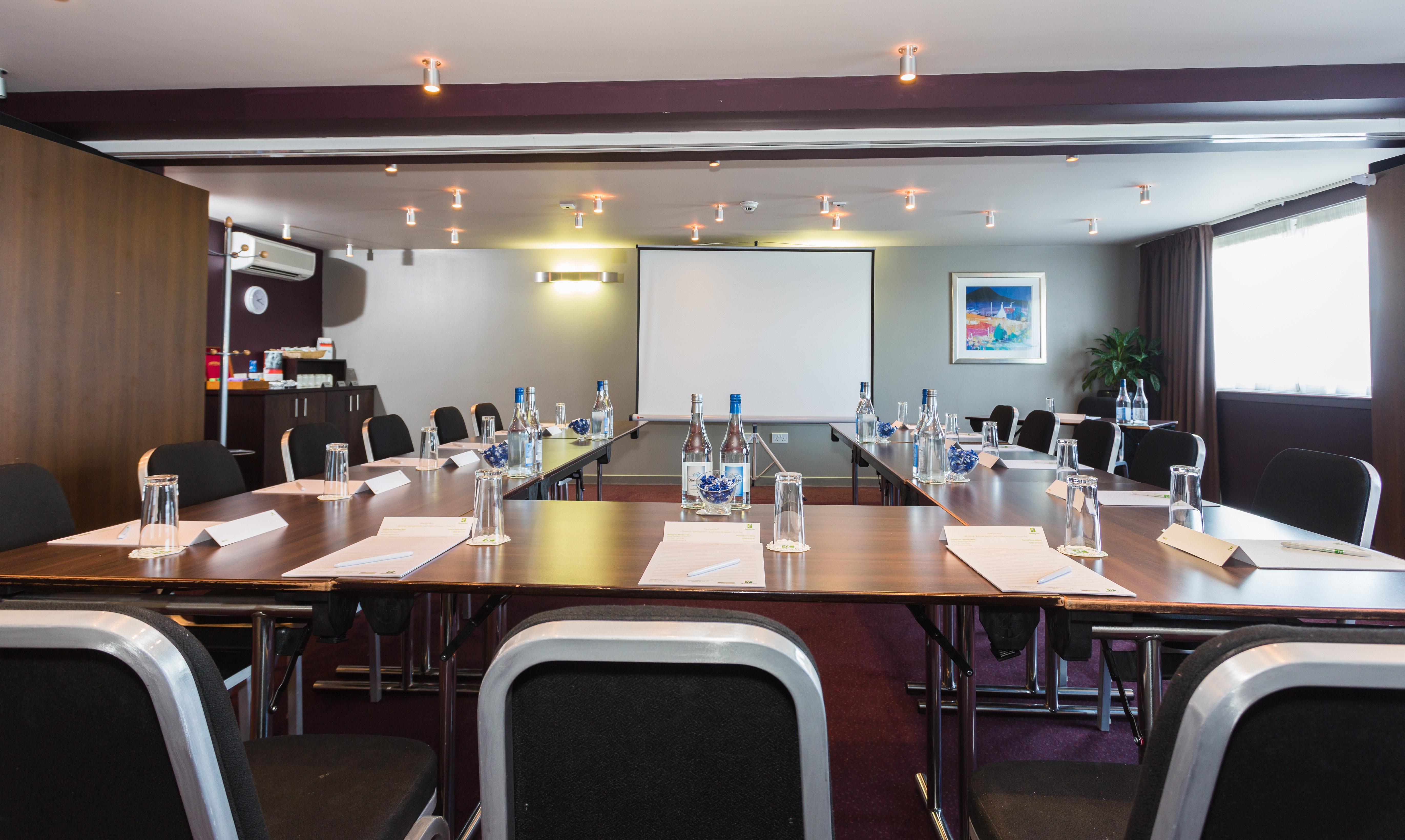 Holiday Inn Aberdeen West By Ihg Westhill Exterior foto
