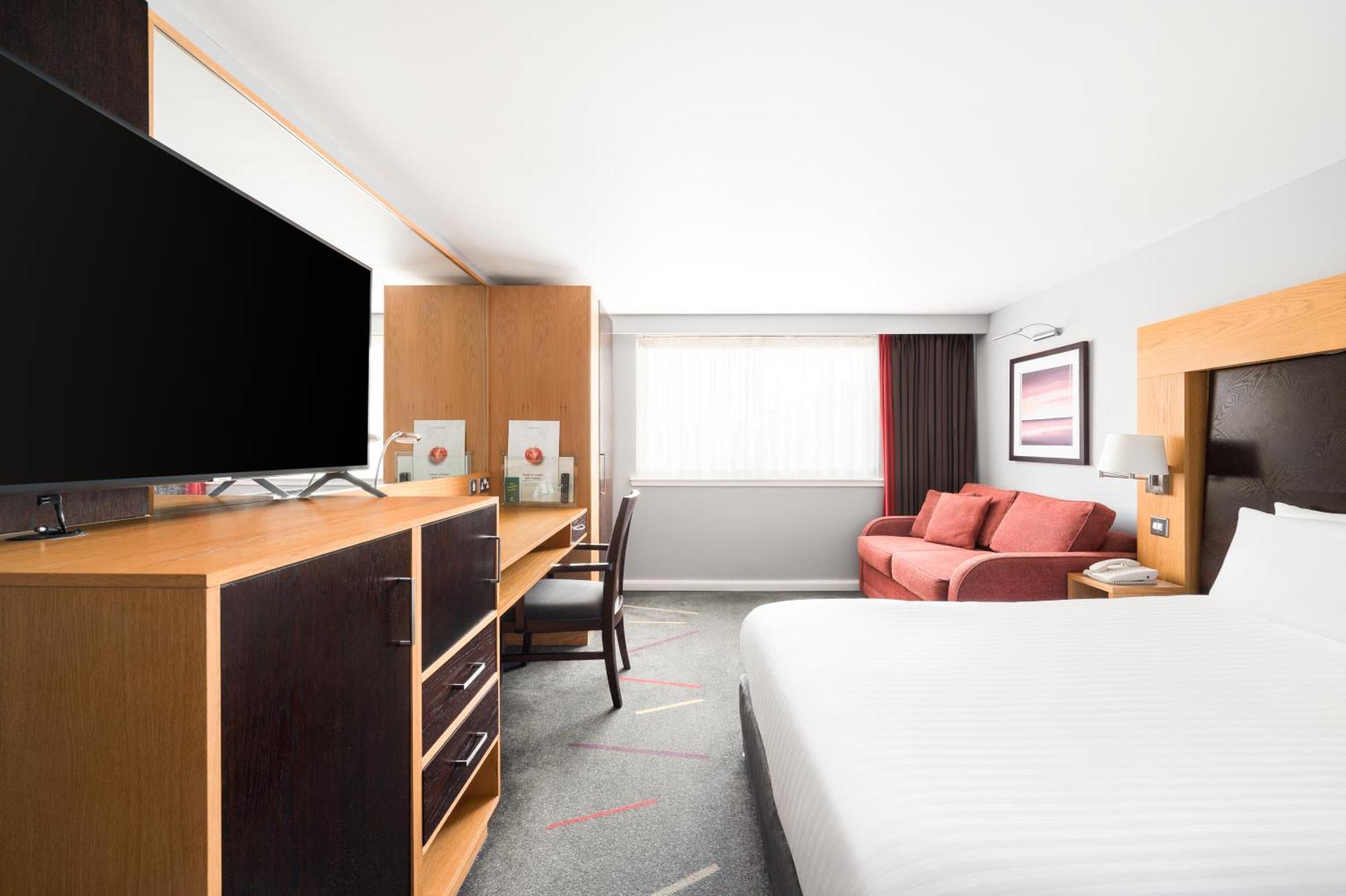 Holiday Inn Aberdeen West By Ihg Westhill Exterior foto